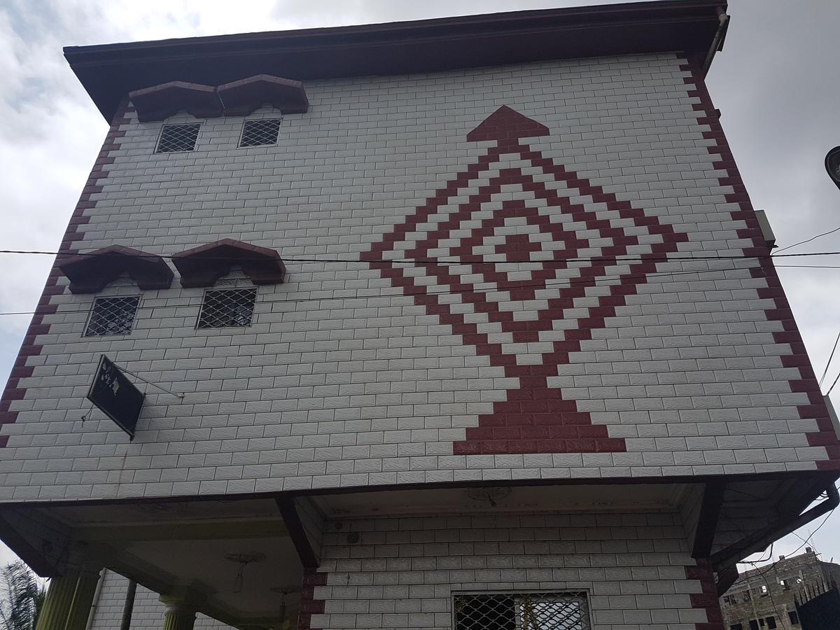 Hotel Kdv Bonaberi ภายนอก รูปภาพ