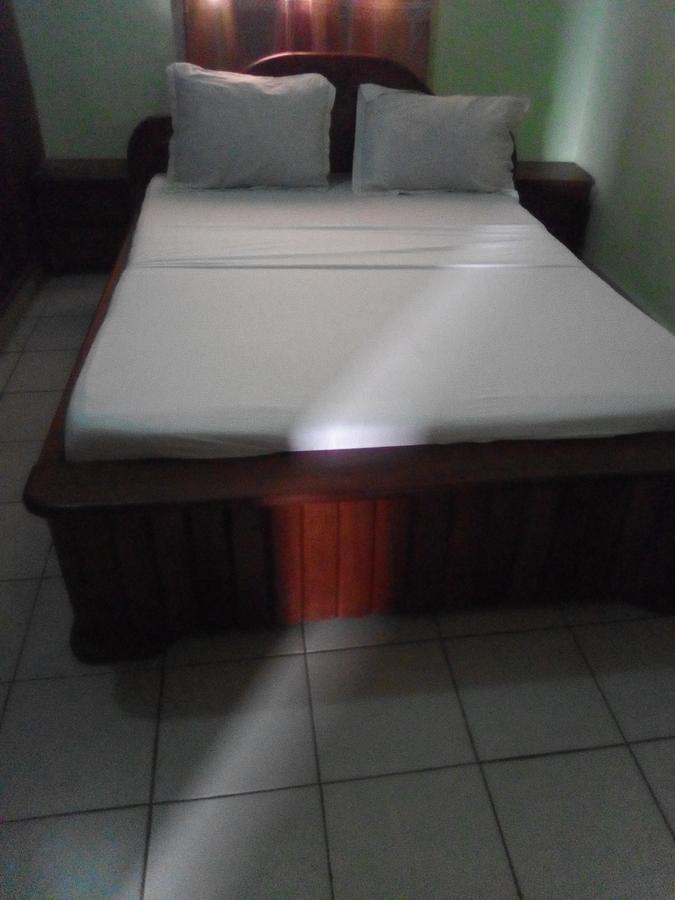 Hotel Kdv Bonaberi ภายนอก รูปภาพ