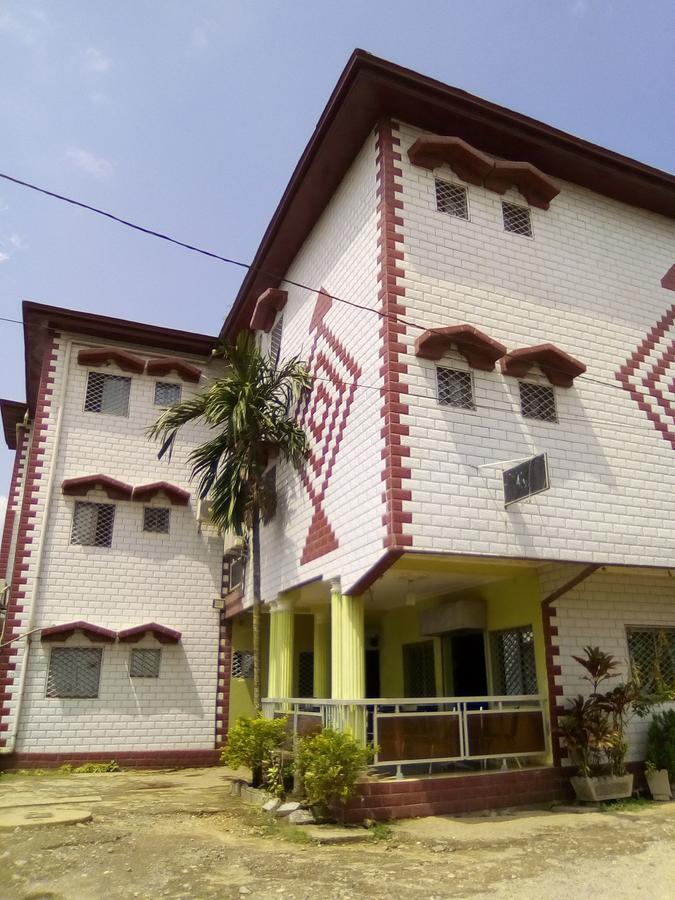 Hotel Kdv Bonaberi ภายนอก รูปภาพ